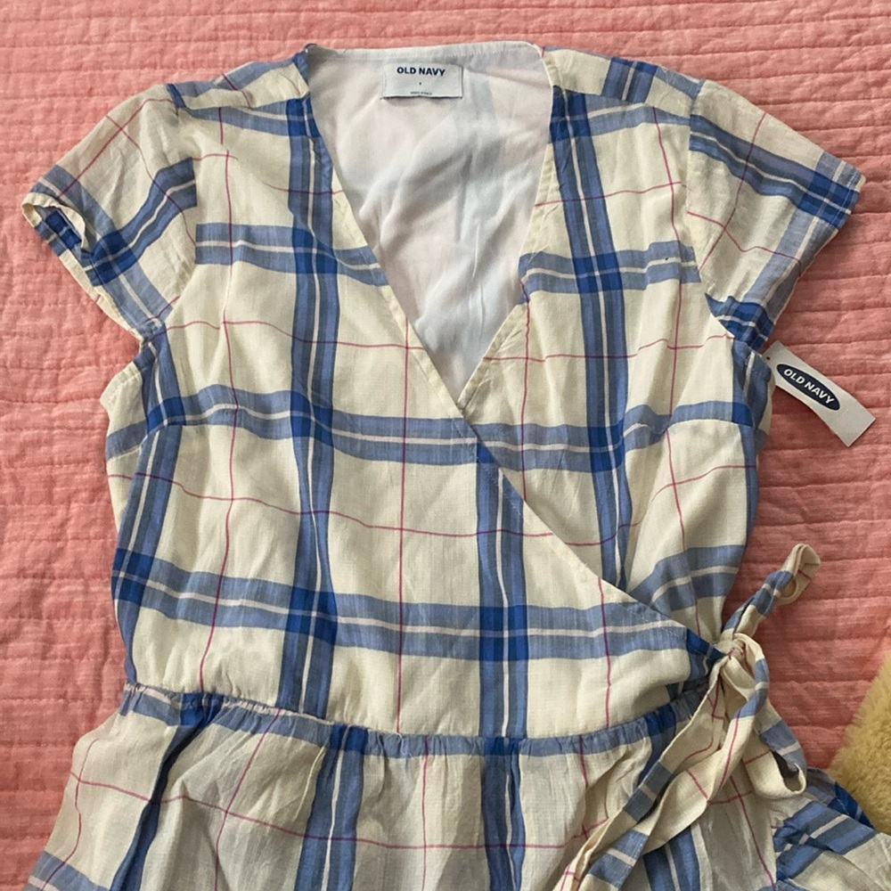 Pretty long NWT light dress!